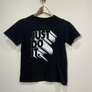 Nike Boy's Just Do It Black Graphic Print Short Sleeve T-Shirt Size Medium